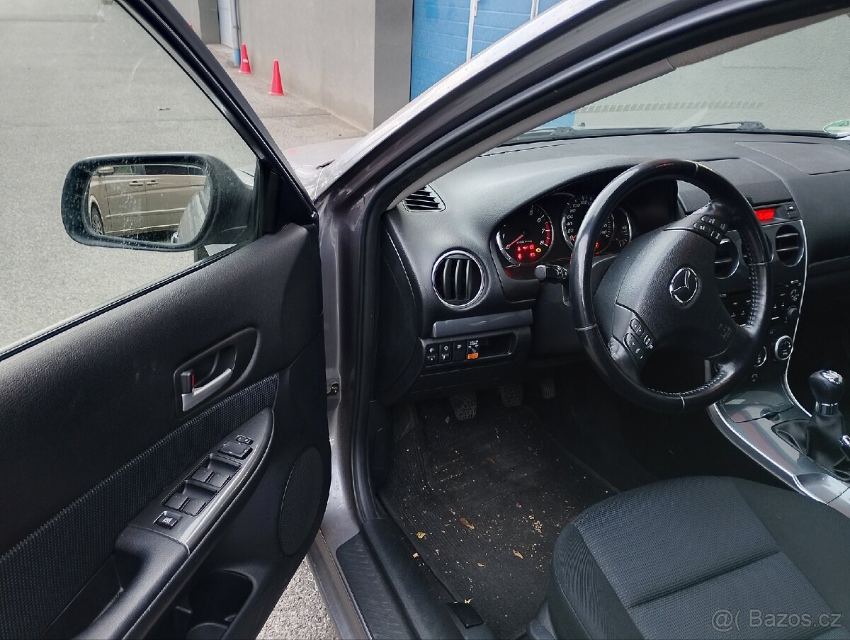 Prodám Mazdu 6 GG Facelift 1.8 16V 88Kw ,r.v. 2006 - 10
