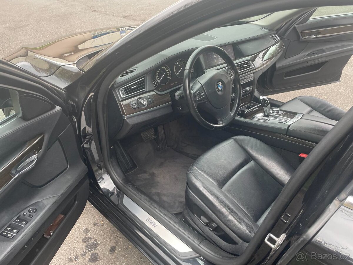 Prodám BMW 740Li - 10