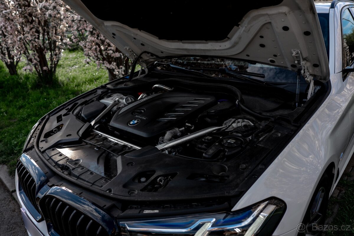 BMW 540xd facelift, webasto, DPH, laser, mpaket - 10