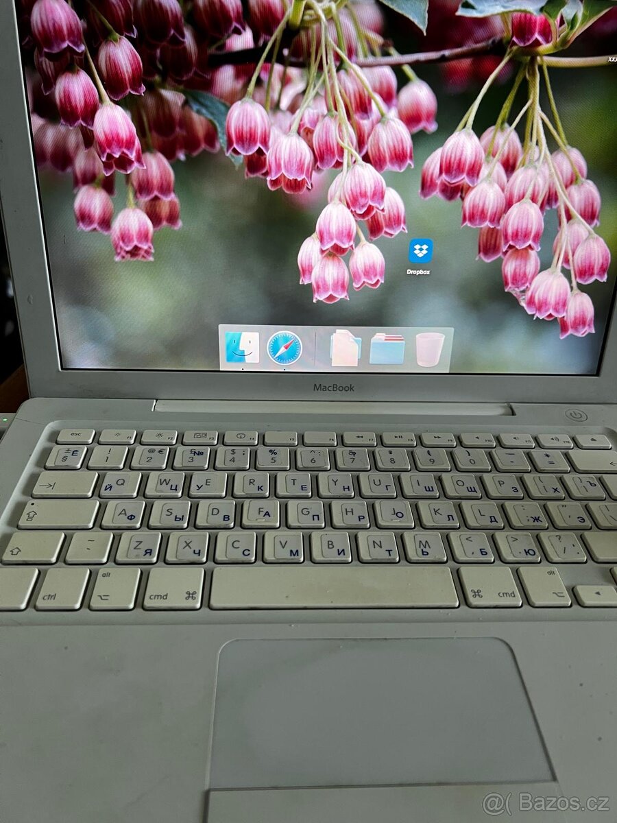Prodám starý MacBook 5,2 z roku 2008 - 10