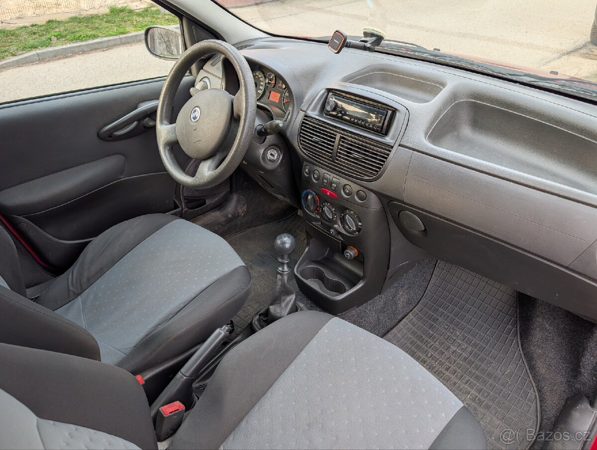 Fiat Punto 1.2 2007 - 10