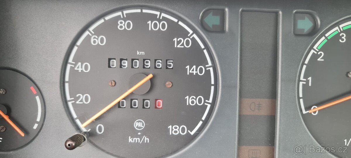 Škoda Favorit 1,3 GLXi r.v.1994.jen 90t.km.eko zaplaceno - 10