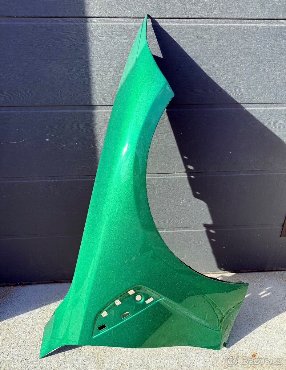 BMW M3 G80 G81 blatník naraznik Laser Shadow line - 10