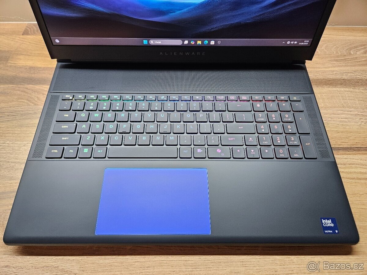 18"_300HZ_ALIENWARE 18 AREA-51_U9-275HX_RTX 5070 Ti 12GB - 10