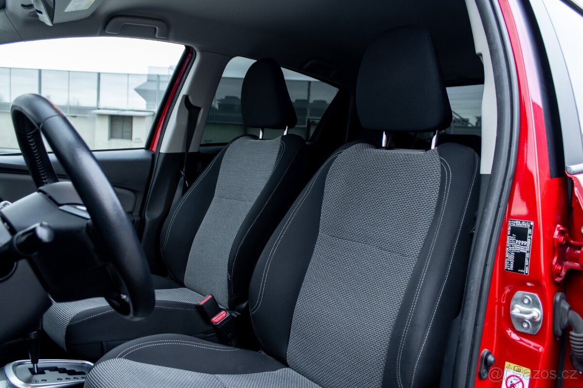 Toyota Yaris - 10