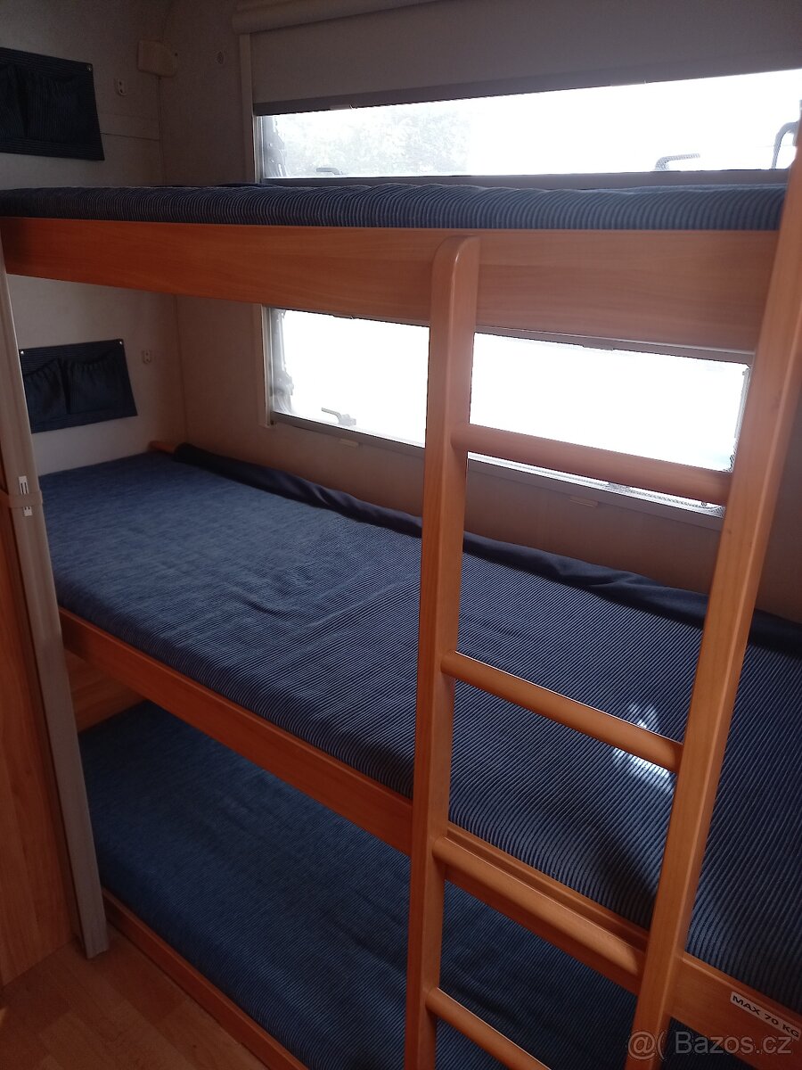 Prodám karavan ADRIA adora 552 ....7 mist na spaní - 10