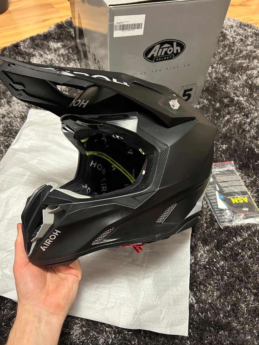 Airoh twist 3, veľkosť L”, 2025’ - 10