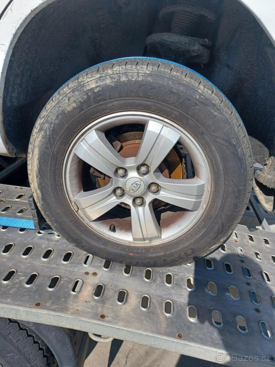 Rozpredám Kia Sportage 2.0 16v 4WD 104kw G4GC - 10