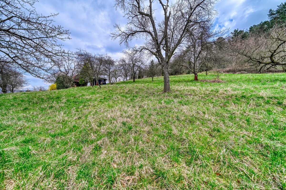 Zděná chata na prodej, Koryčany, pozemek 4832m2 - 10