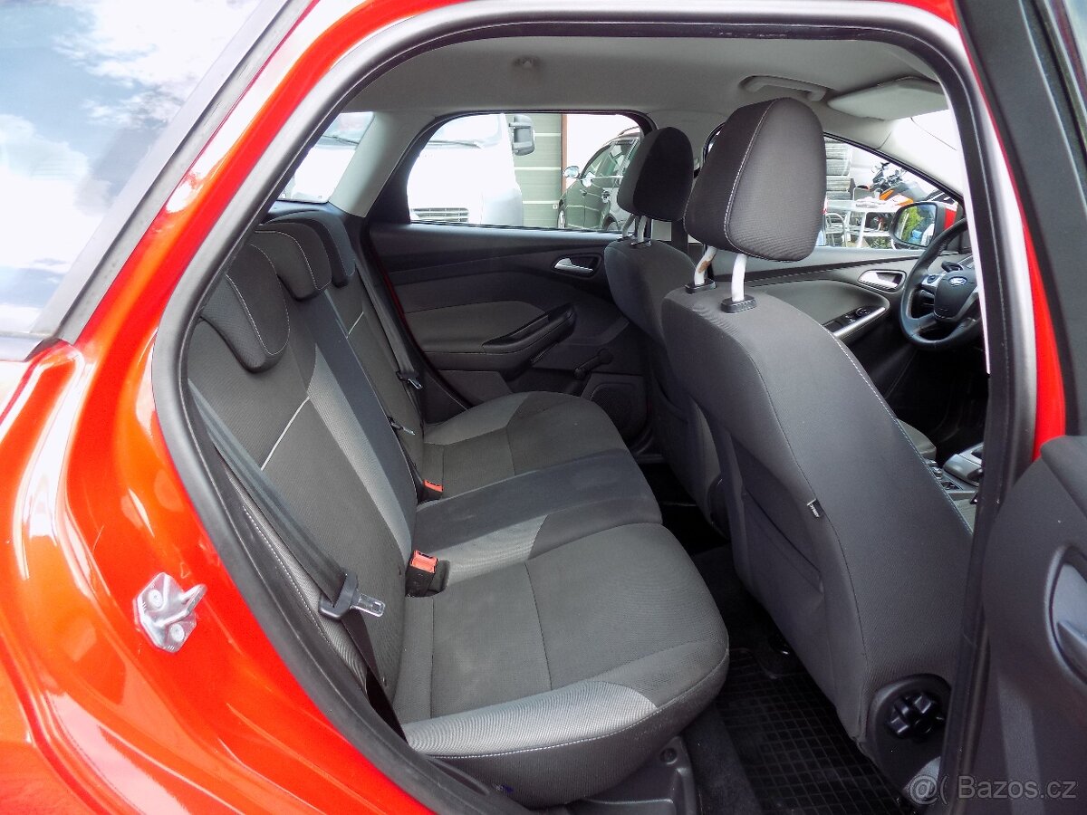 Ford Focus 1.6 TI-VCT 77 KW TREND, 1. MAJ. ČR - 10