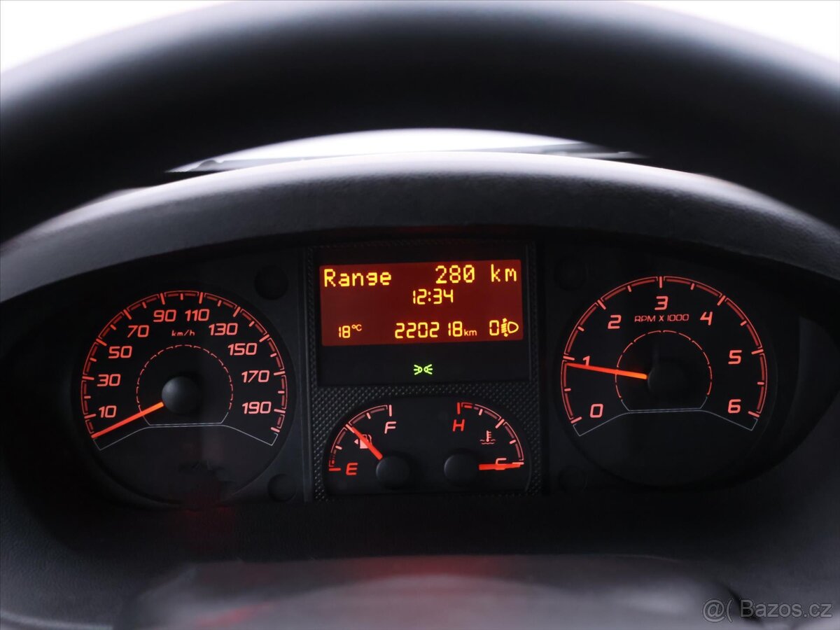 Citroën Jumper 2,2 HDI 110kW L3H2 CZ DPH (2016) - 10