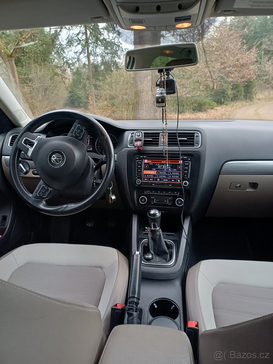 Volkswagen jetta - 10