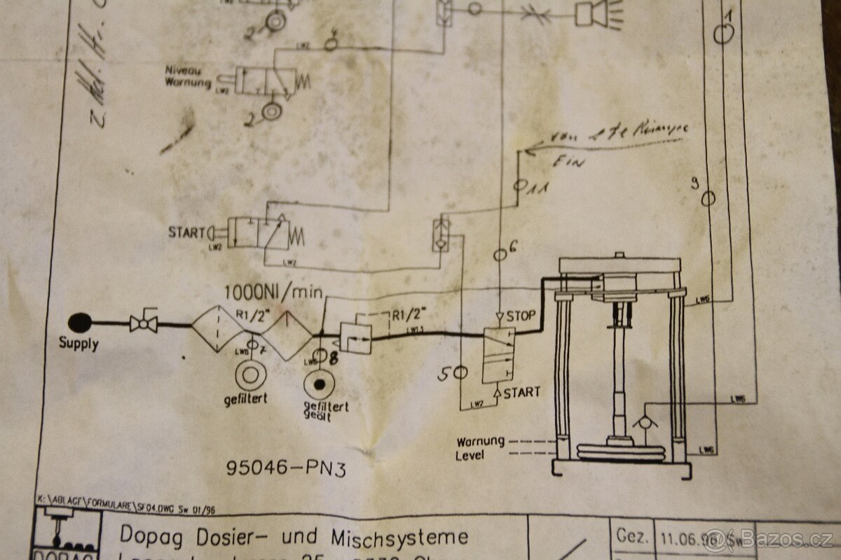 pneumatický rozvaděč s ovládacími ventily - 10