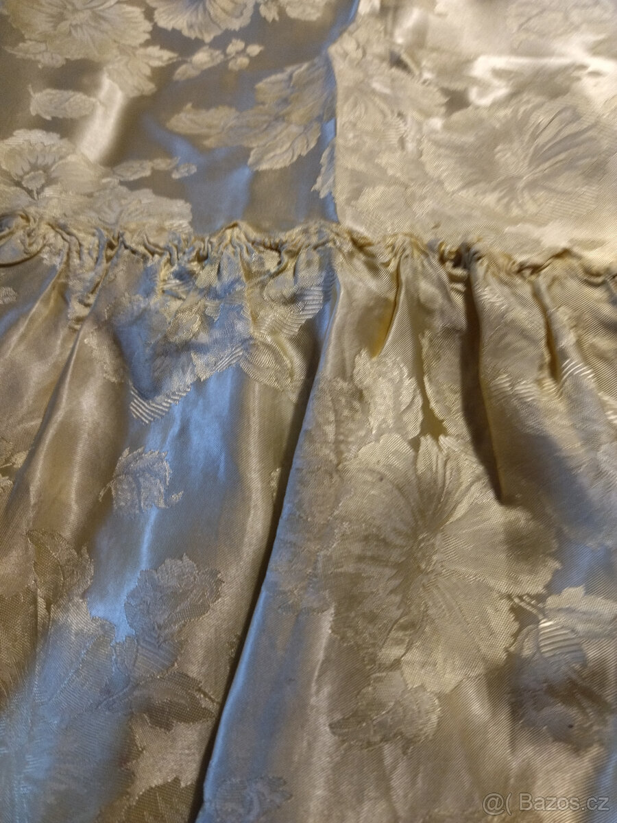 pohovka, háčkovaný ubrus, dečky,přehoz na pohovku - 10