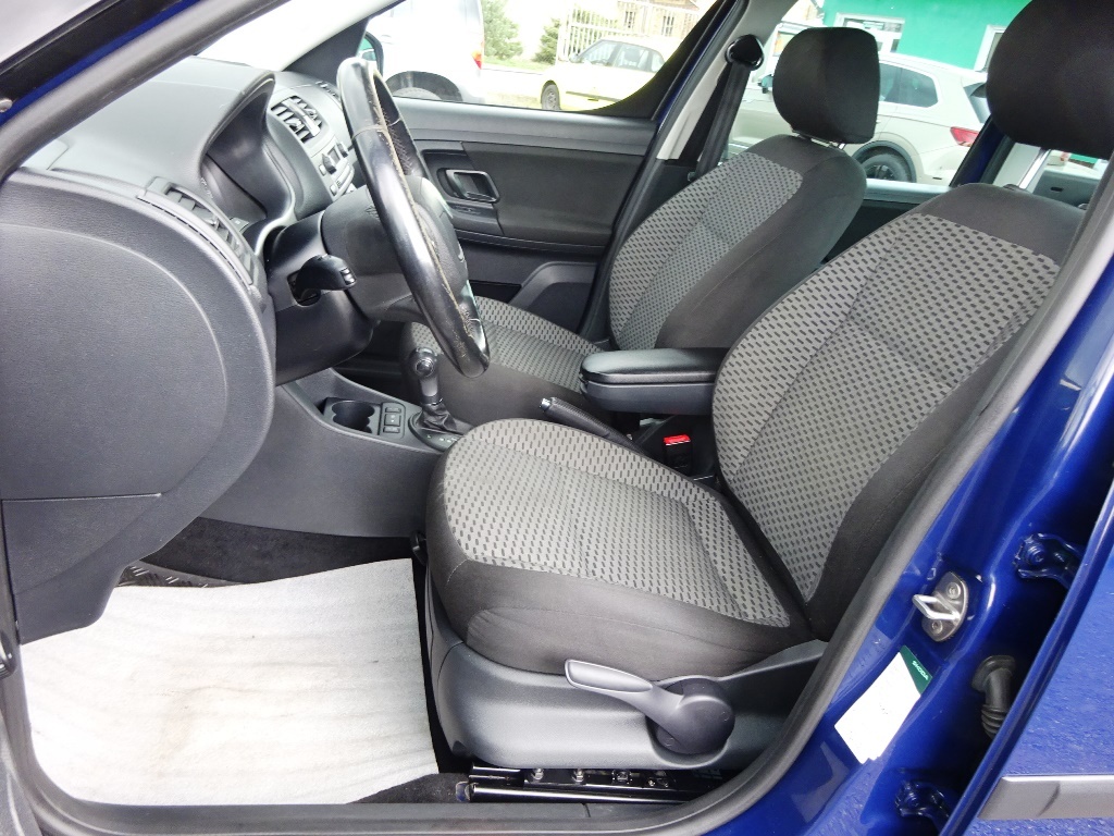 ROOMSTER Style 1,2 TSI 77kW + DSG - 2.Majitel + Serviska - 10