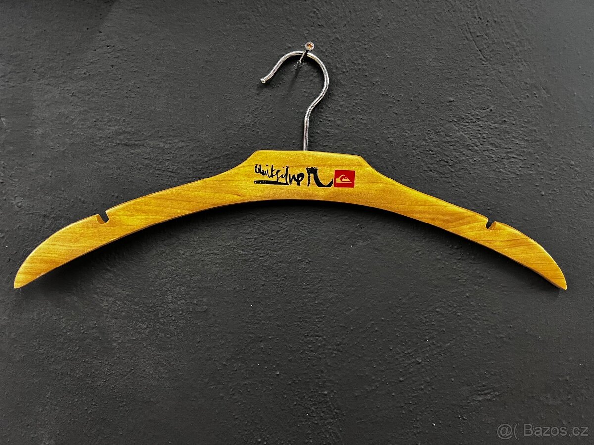 Dřevěná ramínka - 10