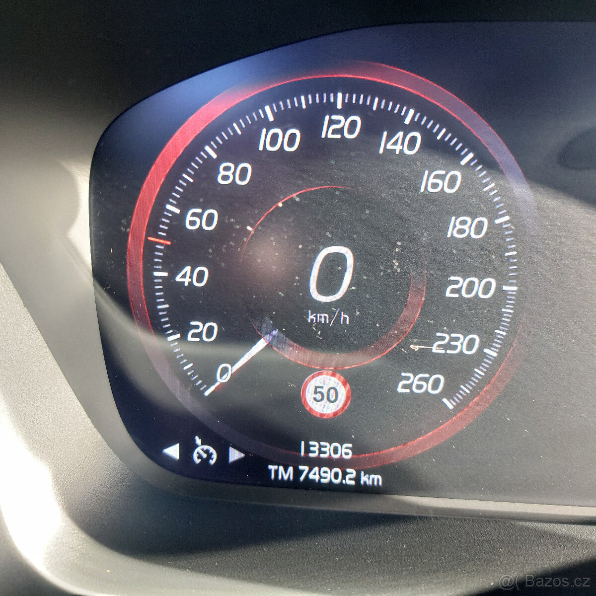 Volvo XC40 T2, 16500km - 10