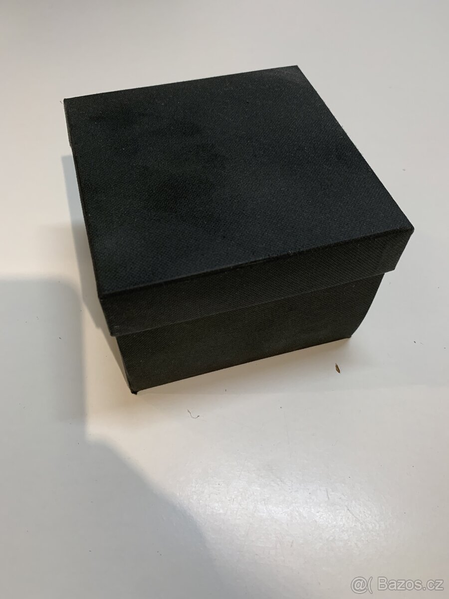 Nové hodinky Dynamax se švýcarským strojkem Ronda 5040D - 10