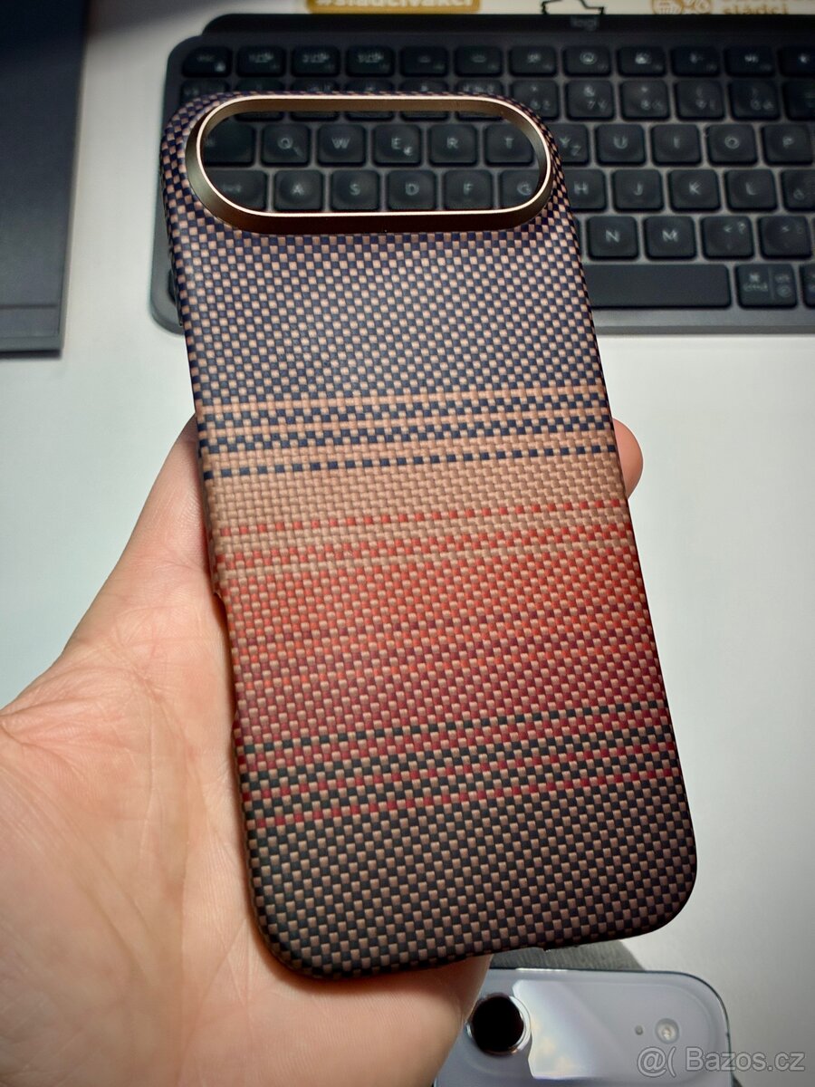 IPhone 17 Air + Pitaka - 10