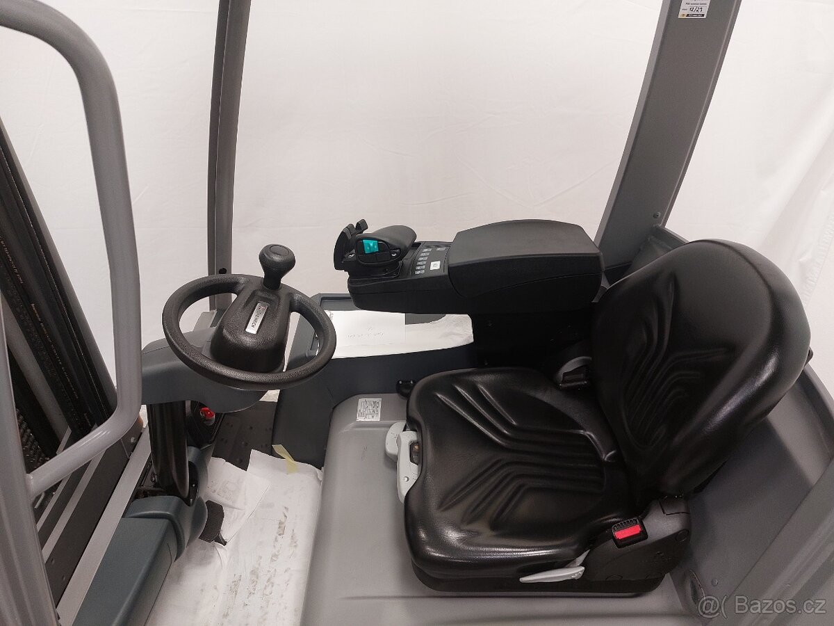 Elektrický tříkolový vozík EFG 215 / záruka - 10