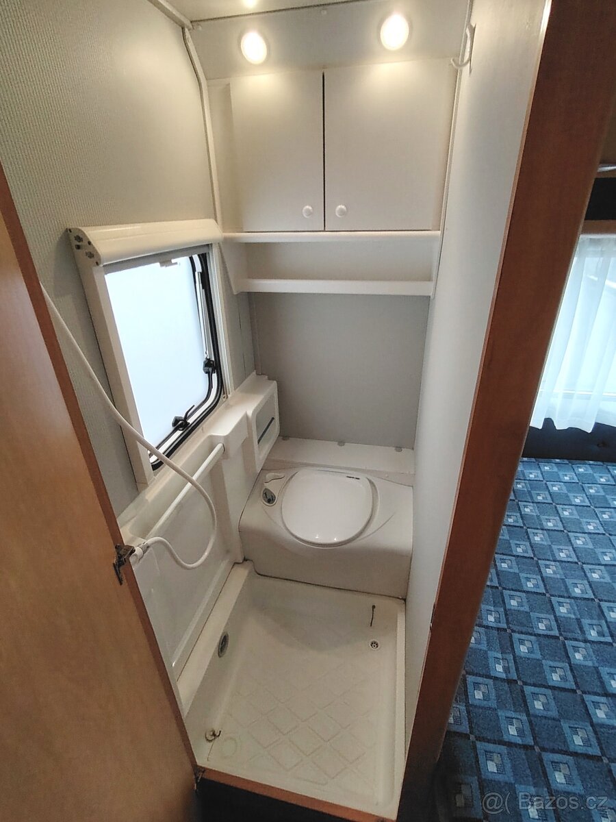 KNAUS Eifelland 495 -r.2006,předstan,francouz.postel - 10