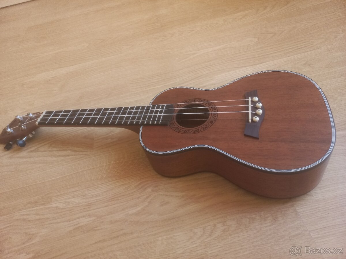 Koncertní ukulele - 10
