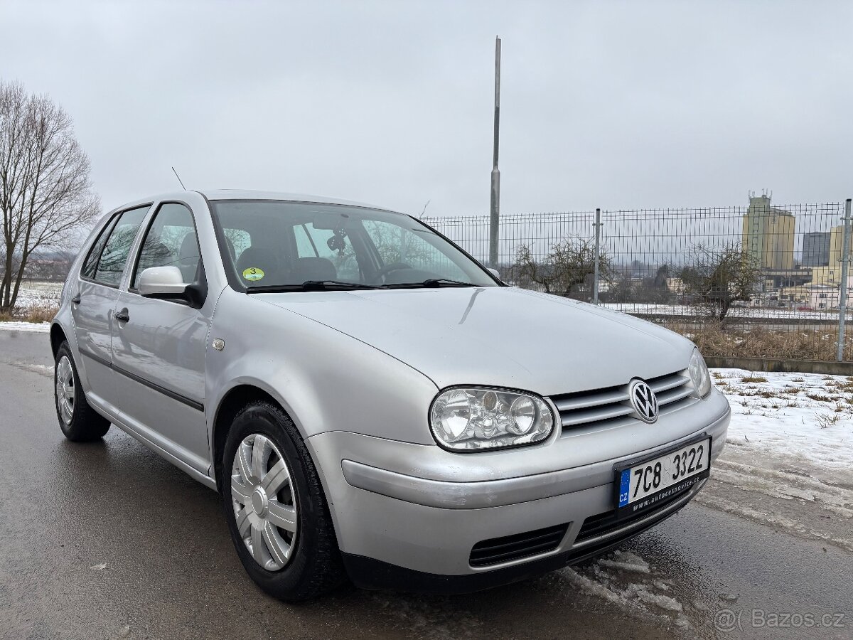 Volkswagen Golf IV 1.9TDI - 10