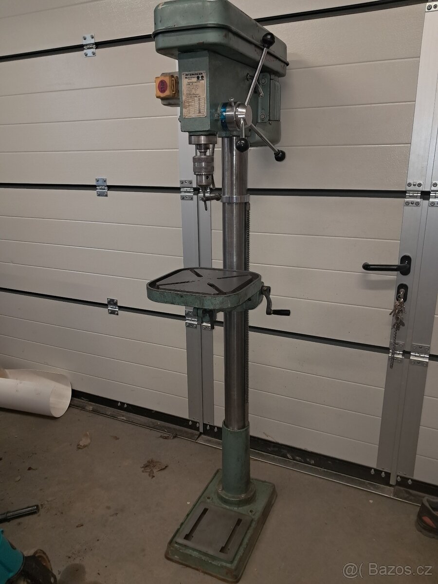 Stojanová vrtačka - 10