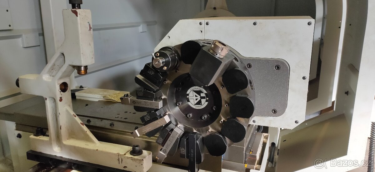 Soustruh CNC - 10