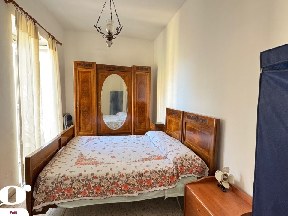 Sicílie, RD 5+1, 130 m2, v histor. centru Patti, Via Roma - 10
