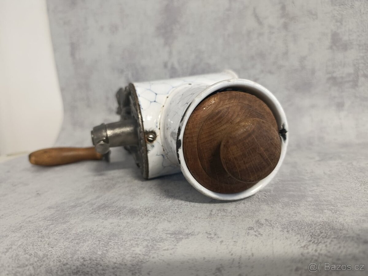 Velmi starý krásný velký mlýnek na strouhanku IDA s krásný, - 10