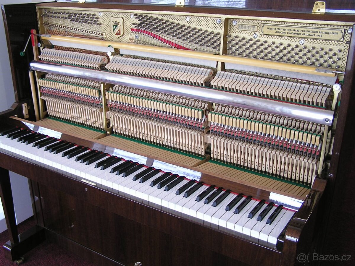 Prodám pianino Petrof mod.125 - 10