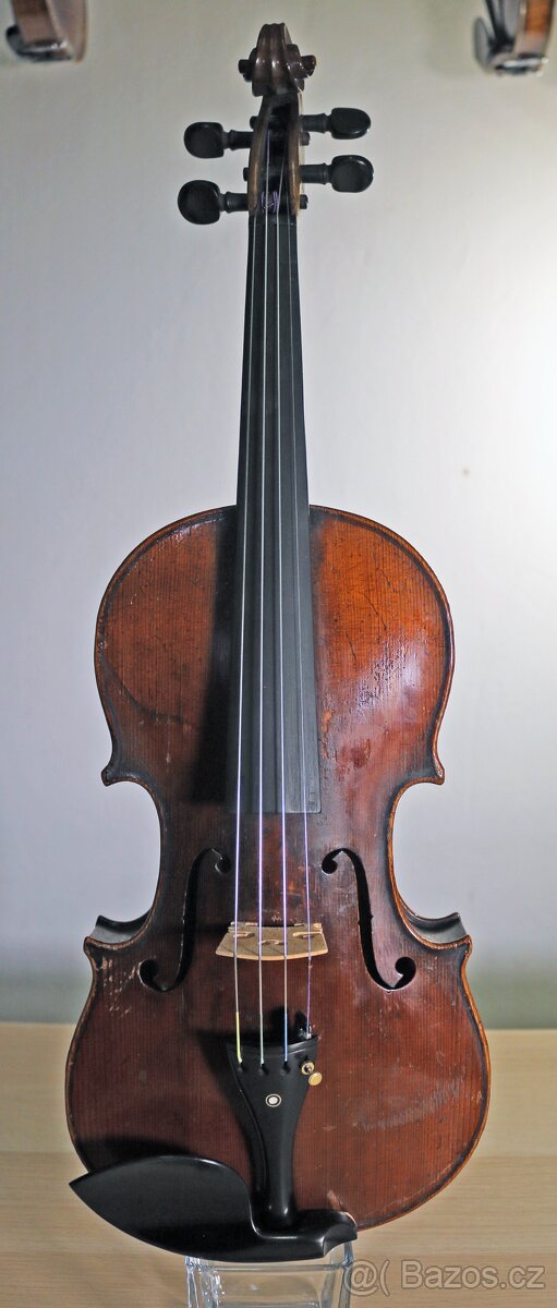 Nádherné housle z 19-ho století opravené F. Herclíkem 1910 - 10