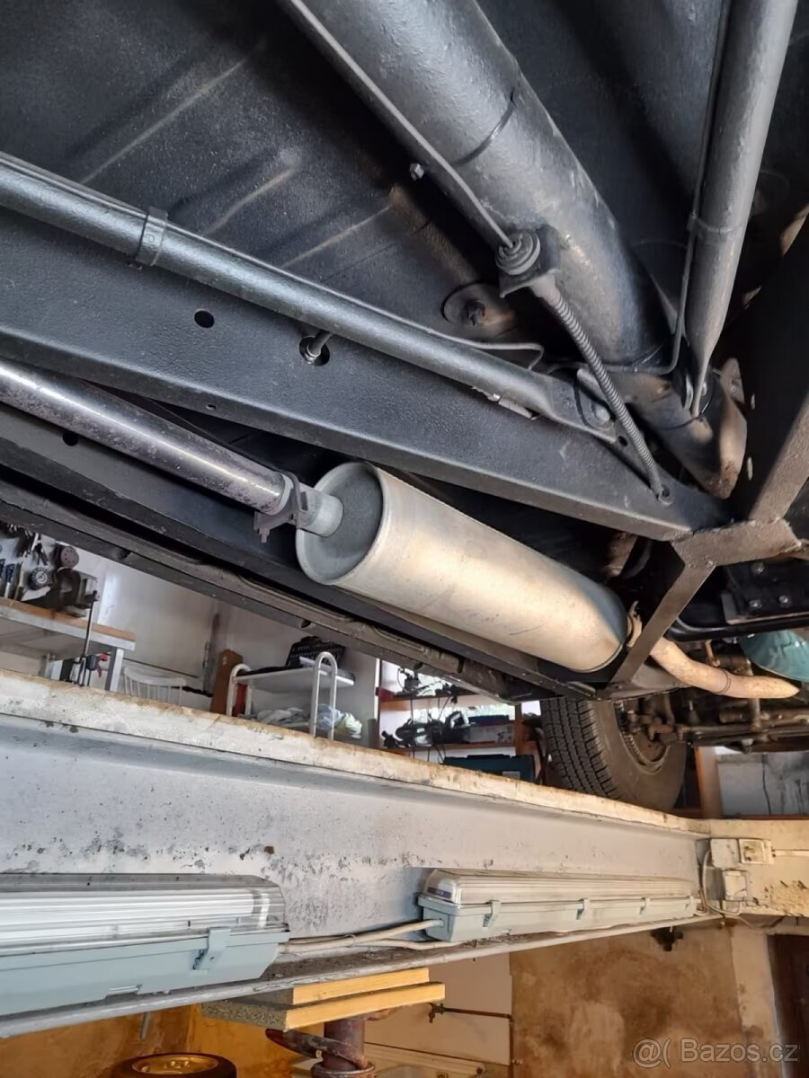 1951 Buick Special Series 40 Coupe - 10