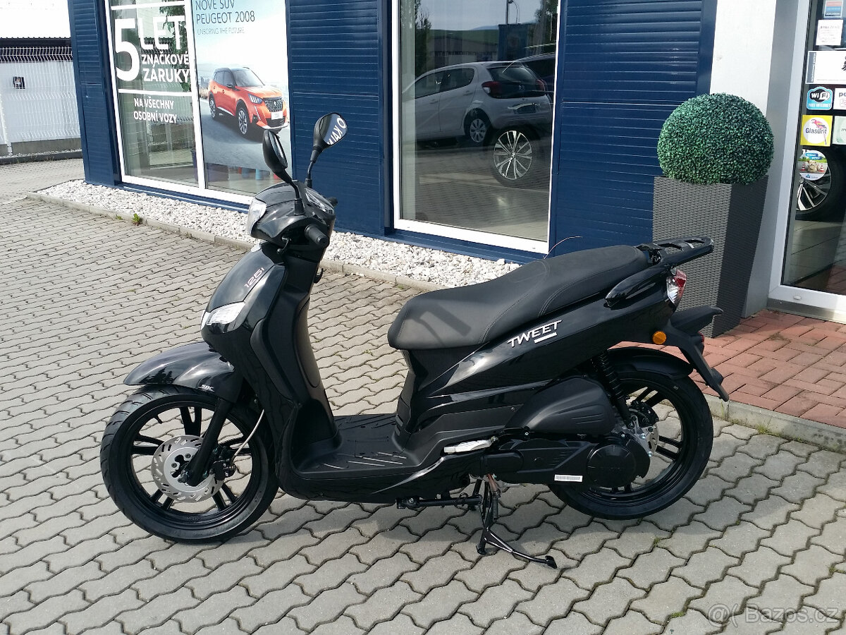 Peugeot Tweet 125i - 10