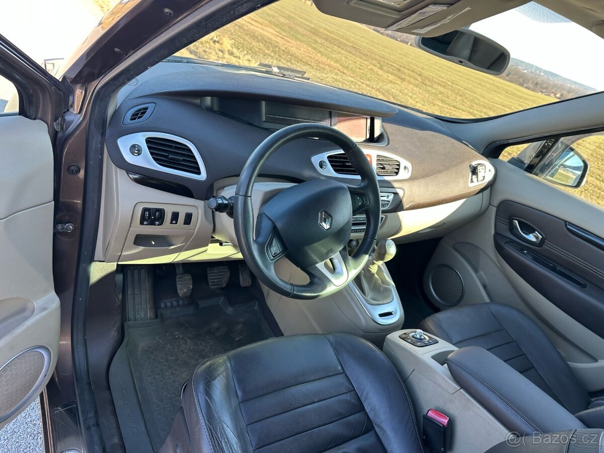 Renault Scenic 1.4 benzín - 10