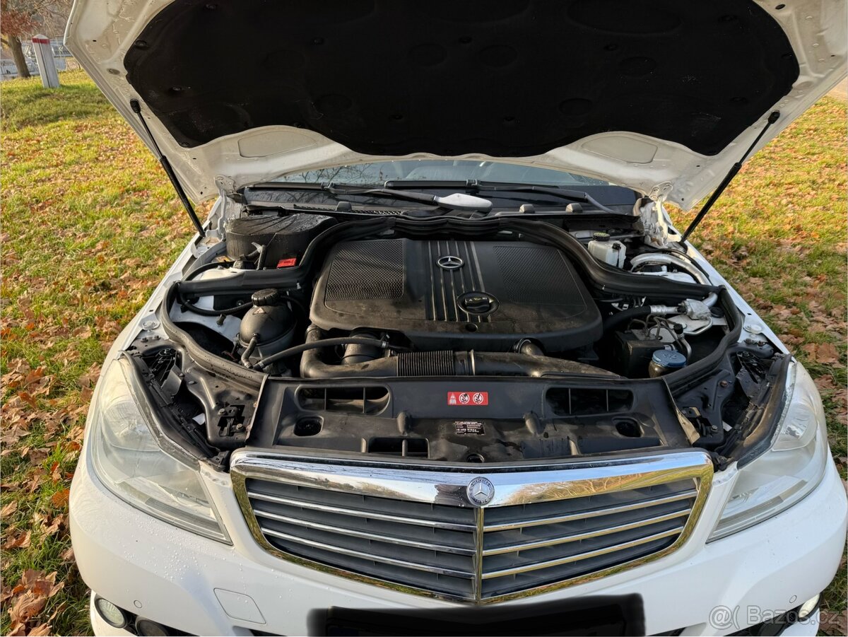 Mercedes-Benz W204 Facelift C180 CDI - 10