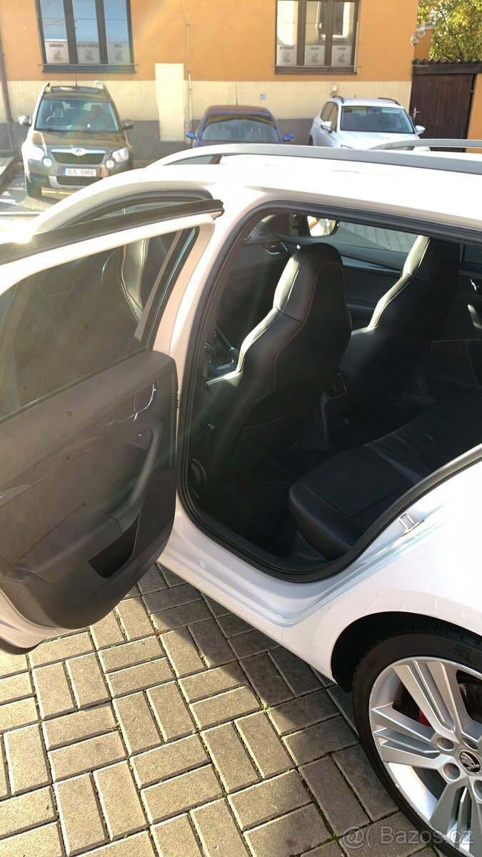 ŠKODA Octavia RS 2.0TDi 135kW - 10