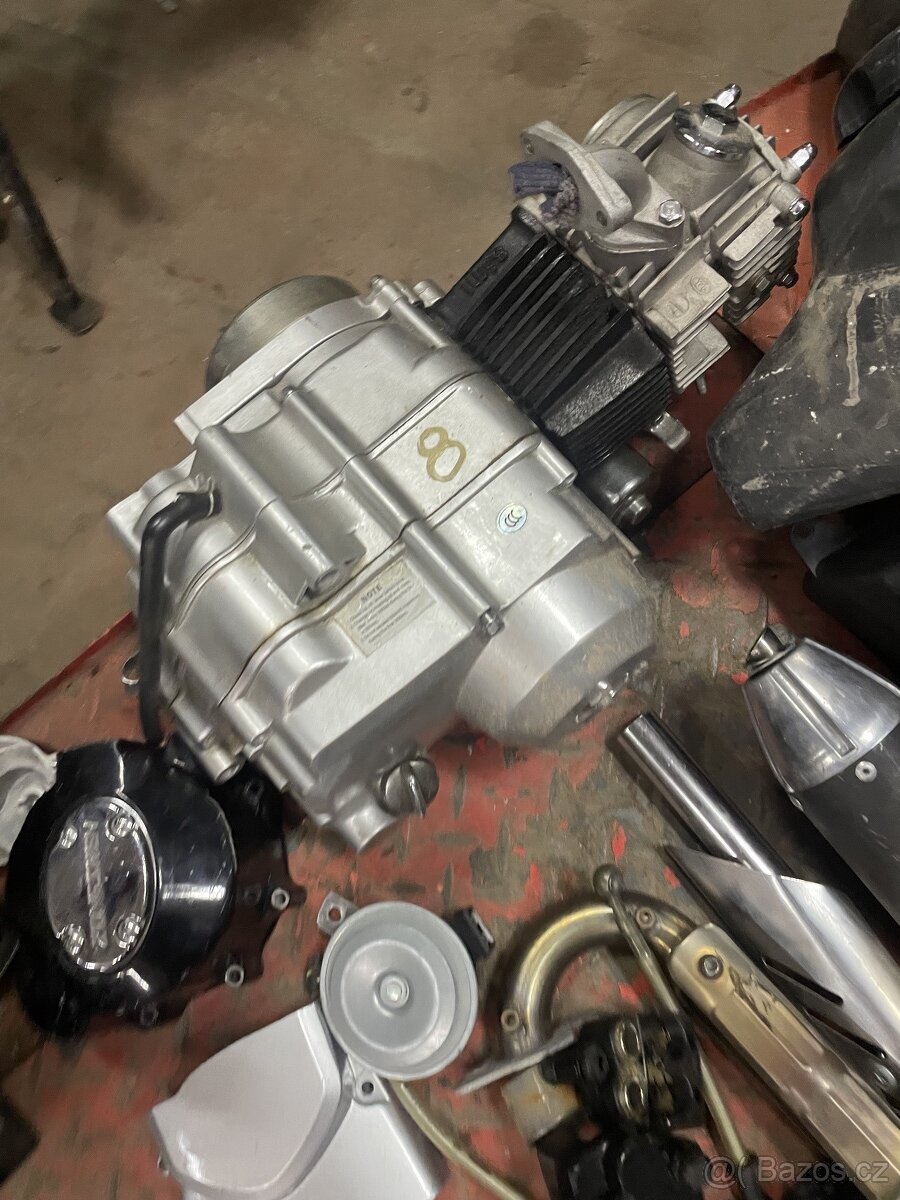 Díly na Pitbike - 10