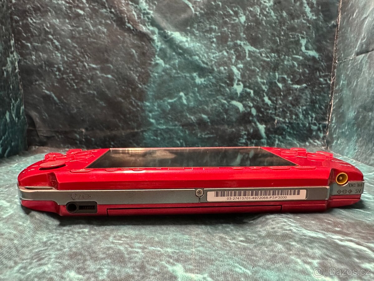 Červené PSP 3000 – TOP stav (A+) | Kompletní balení - 10