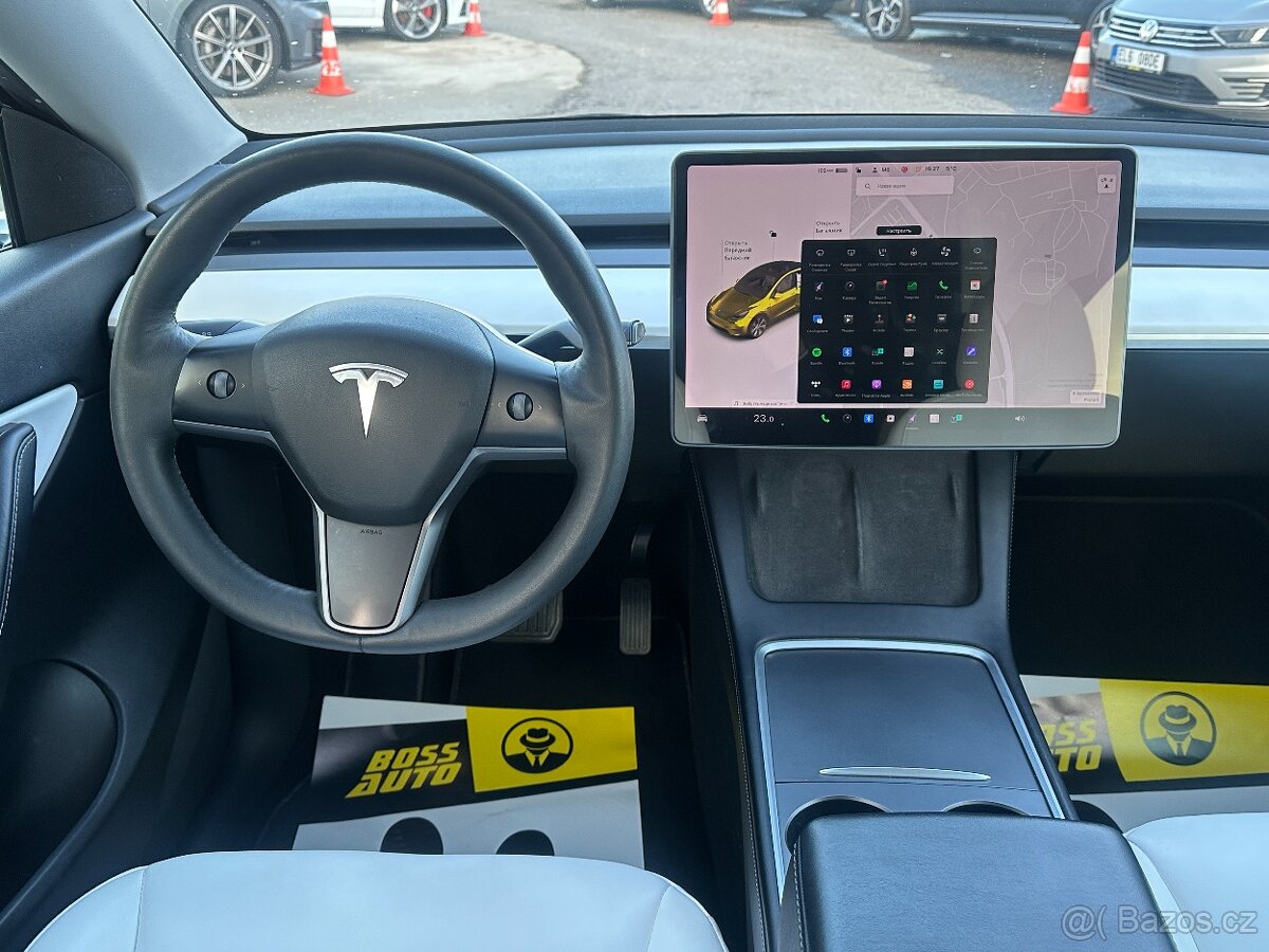 Tesla Model Y 2021 - 10