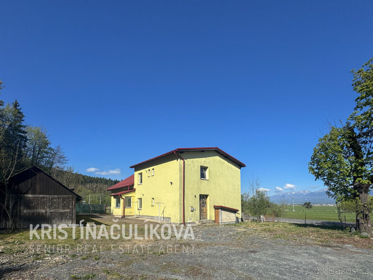 RODINNÝ DOM, POPRAD - KVETNICA - 10