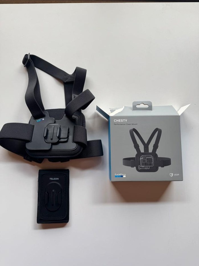 GoPro Hero 10 Black + příslušenství - 10