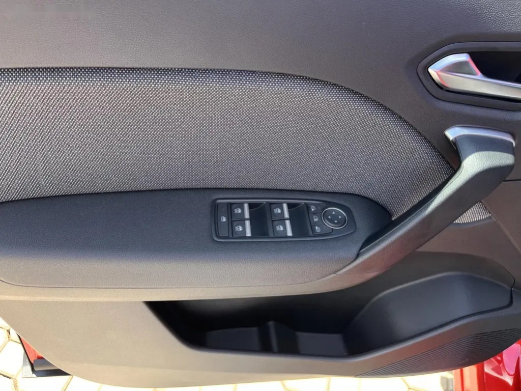 Renault Symbioz, Techno mild hybrid 140 - 10