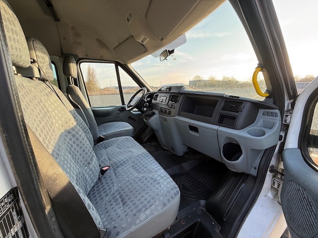 Ford Transit Trend 2.4tdi 17míst - 10