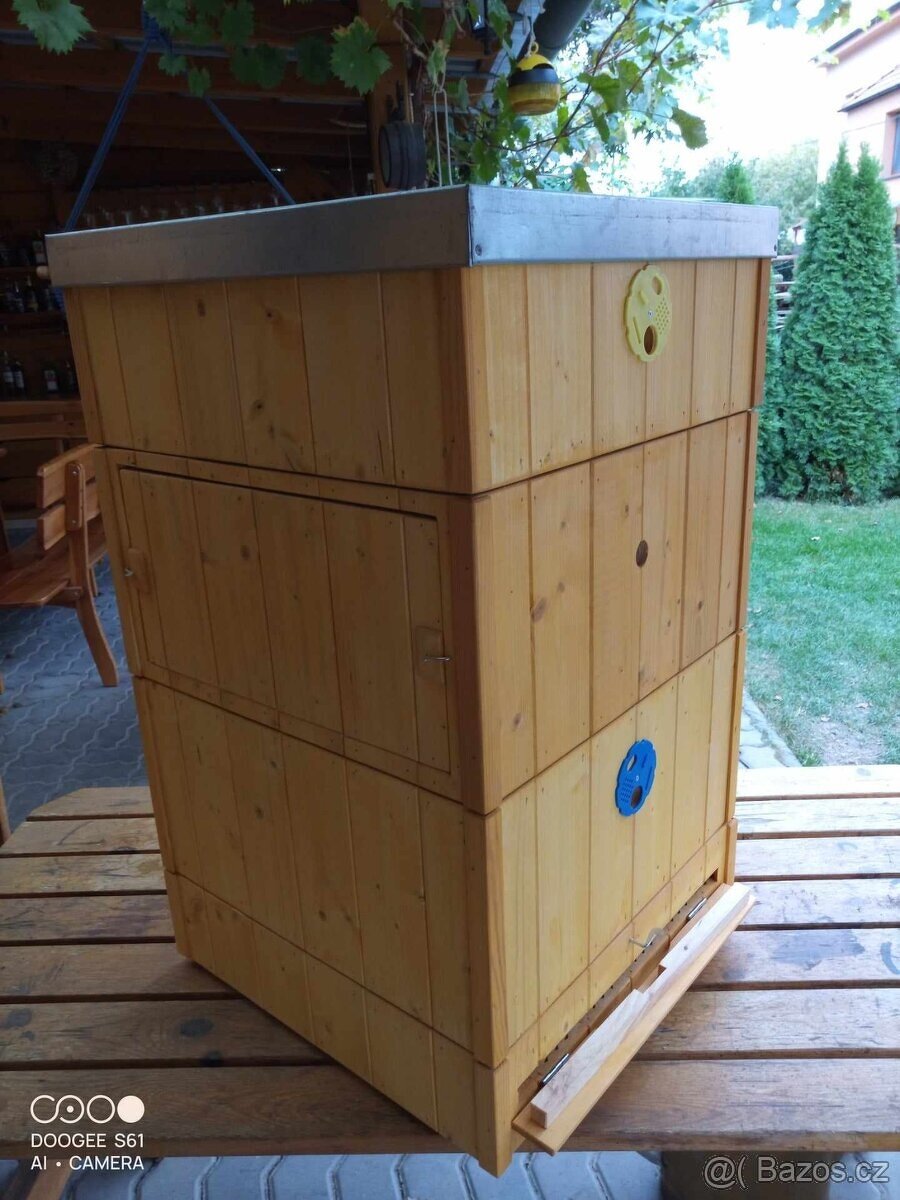 Včelí úly nástavkové - 10