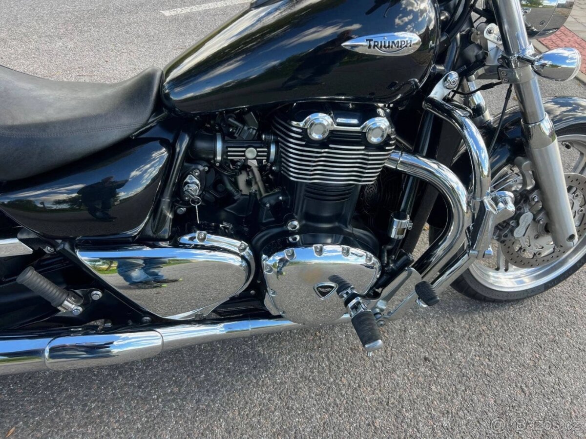 Triumph Thunderbird 1600 - 10