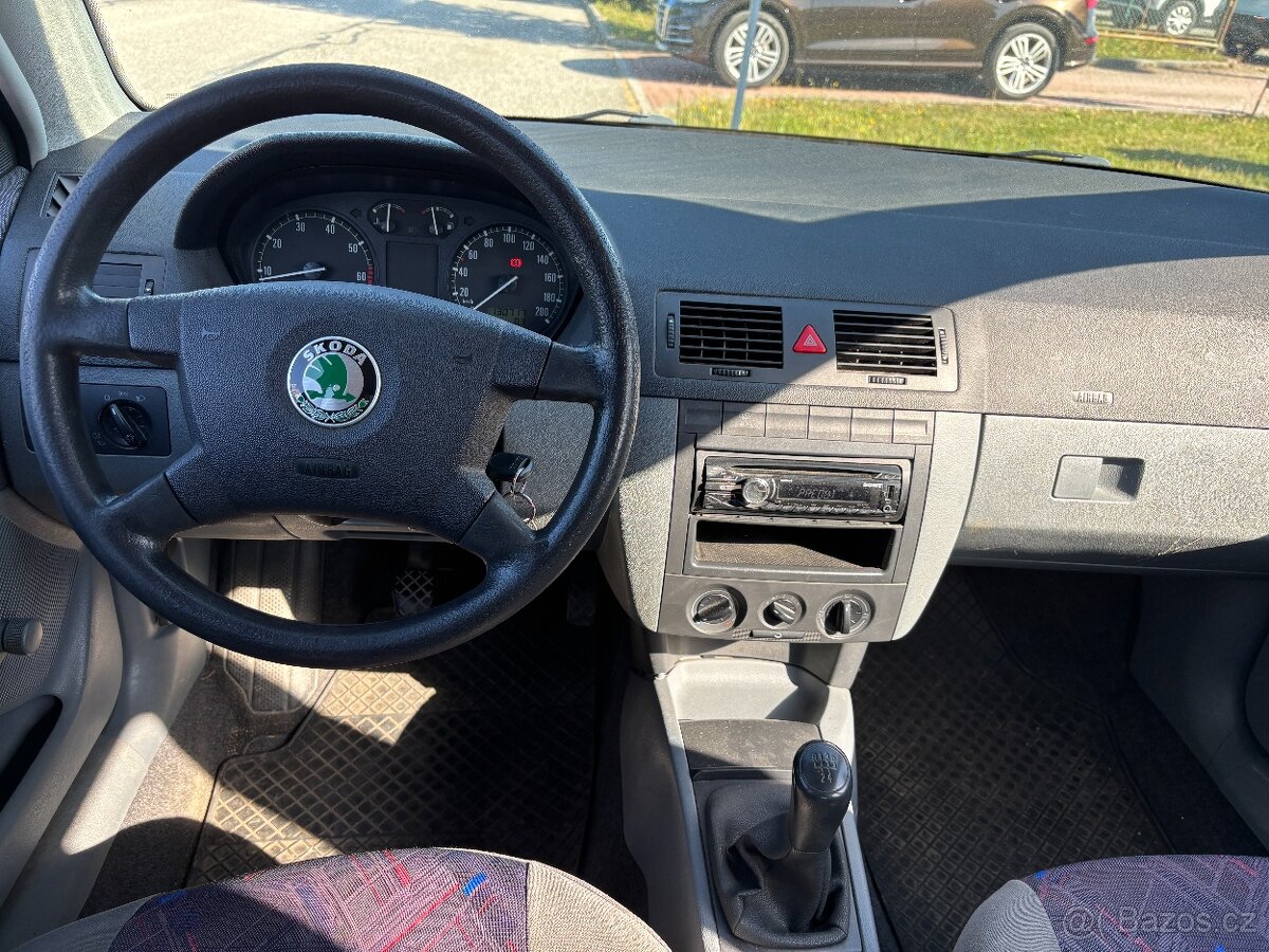 Škoda Fabia 1.2i - 10
