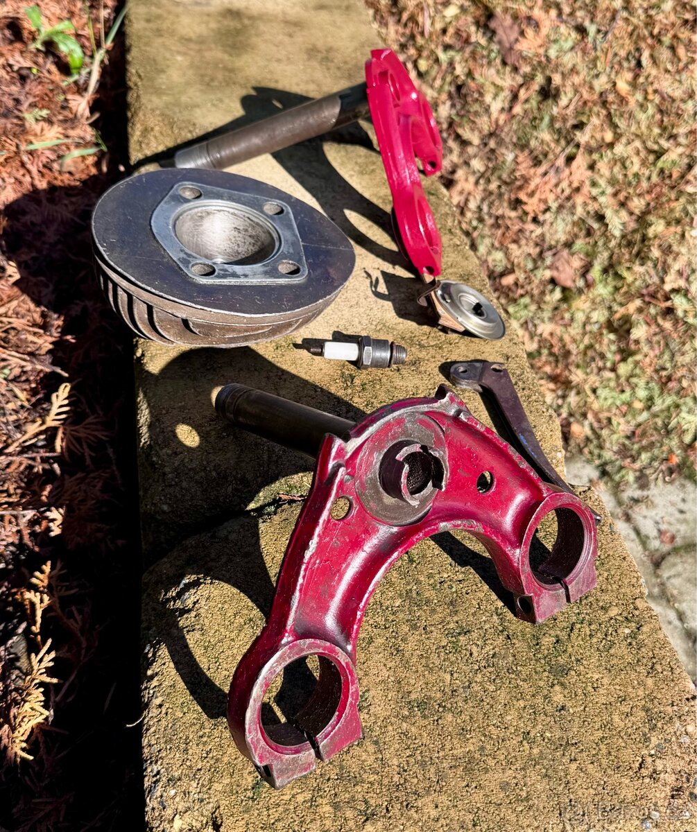 Jawa 250 350 perak - díly - 10