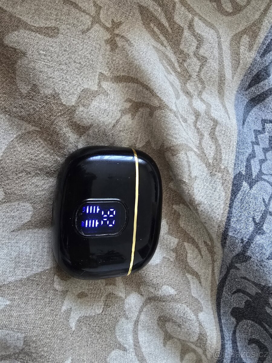 Bluetooth bezdrátová sluchátka nabíjecí pouzdro - 10